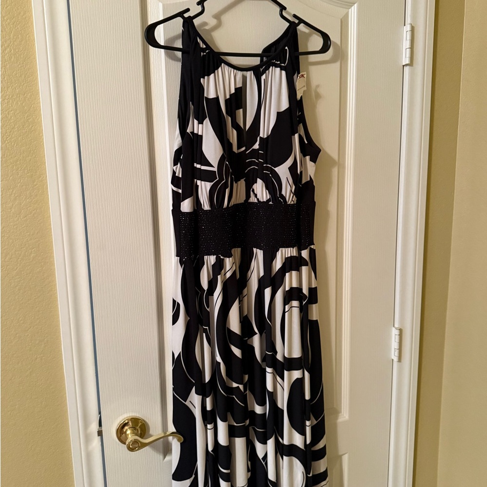 R&M Richards Monochrome Strapless Dress